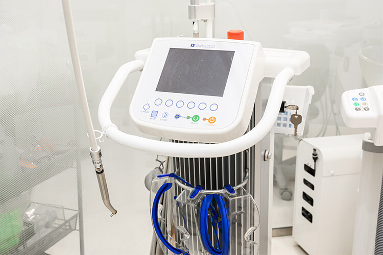 炭酸ガスレーザー